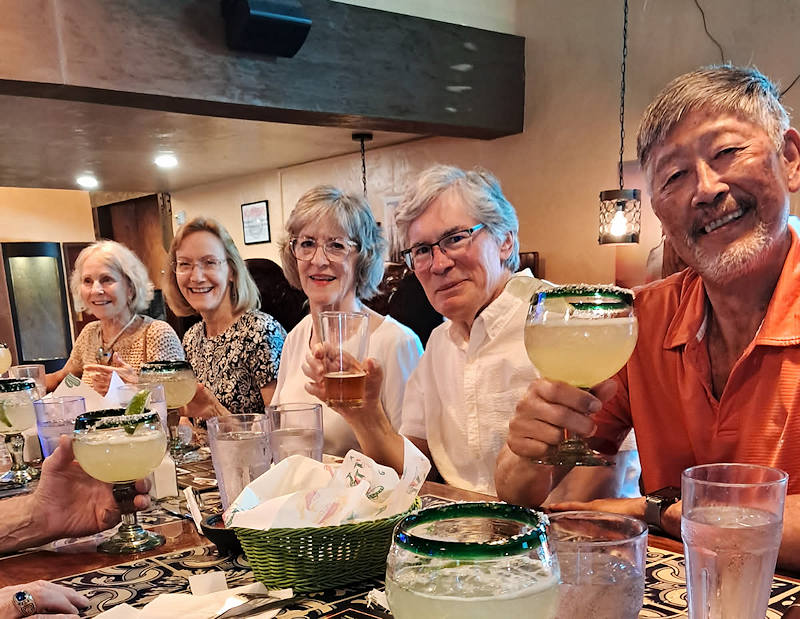 Happy Hour at Si Seor