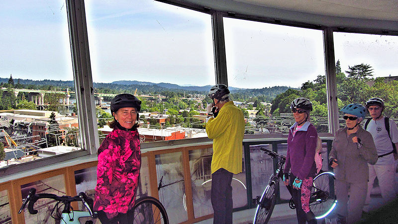 Trolley trail ride in Oregon City